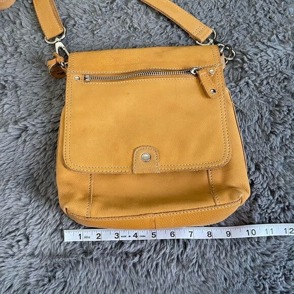 Fossil pebbled leather purse with built in‎ wallet - Picture 14 of 16